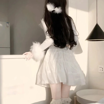 绝美不露脸背影女生头像图片