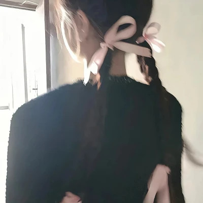 绝美不露脸背影女生头像图片