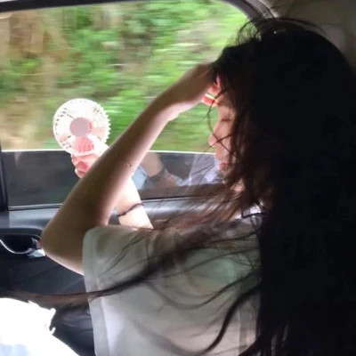 非常好看的不露脸女生背影头像