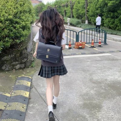 非常好看的不露脸女生背影头像