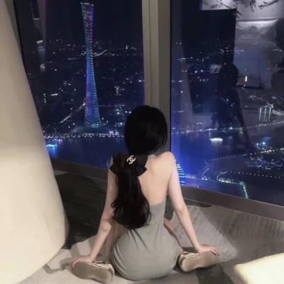 女生好看的有气质的背影图片头像