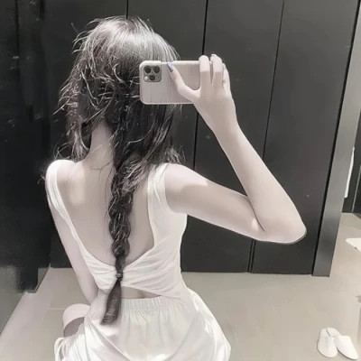 女生背影头像的唯美意境图片
