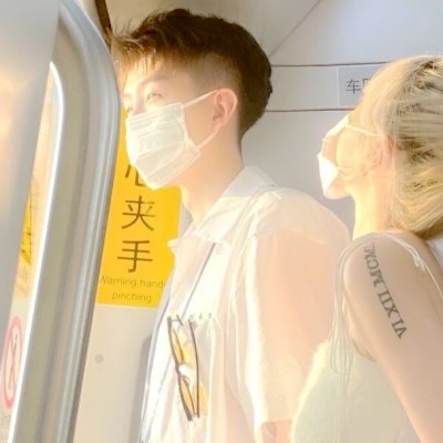 2025年最火情侣头像图片