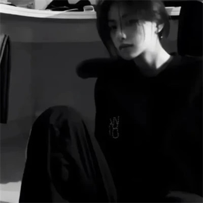 高级女生头像图片