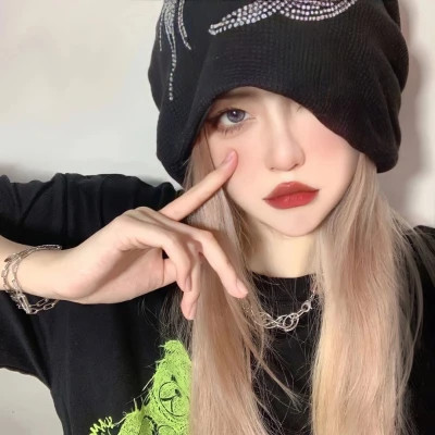 高质量的女生头像图片
