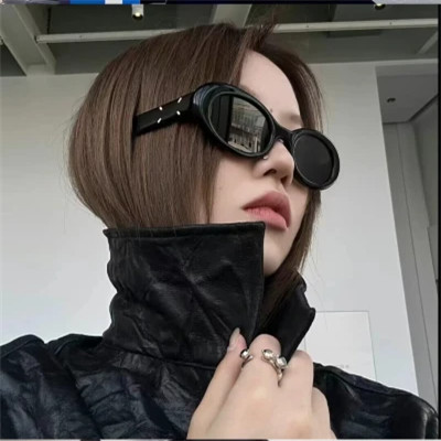 高质量的女生头像图片