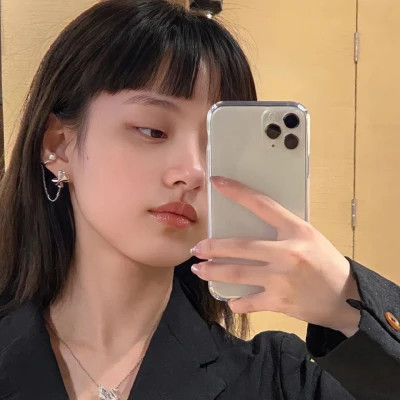 高质量的女生头像图片