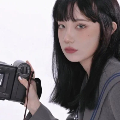 精选高级女生头像图片