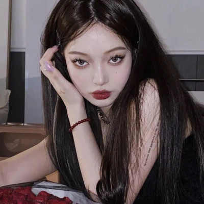 精选高级女生头像图片