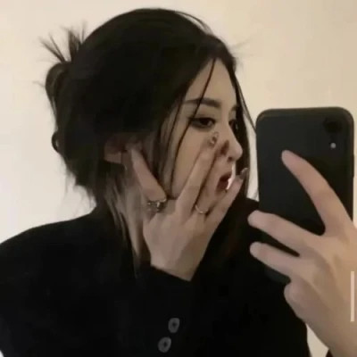 精选高级女生头像图片