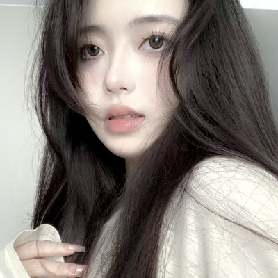2025年女性头像图片精选