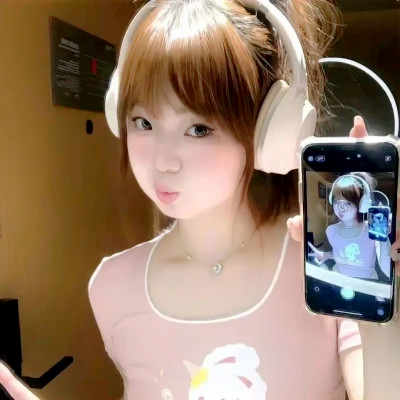 2025年女性头像高清大图