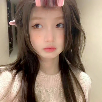 2025年女性头像高清大图