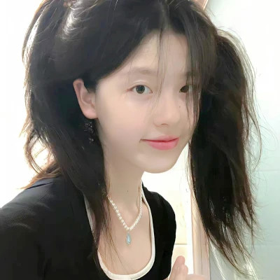 2025年女性头像高清大图