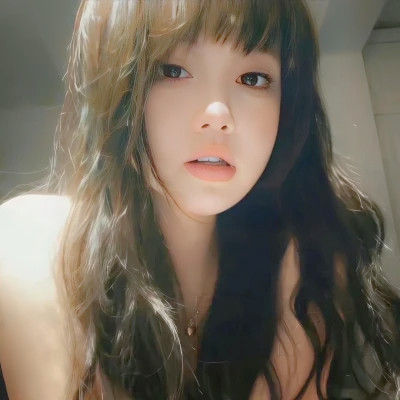 2025年女性头像高清大图