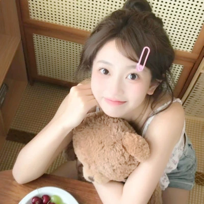 2025年女生头像潮流时尚图片