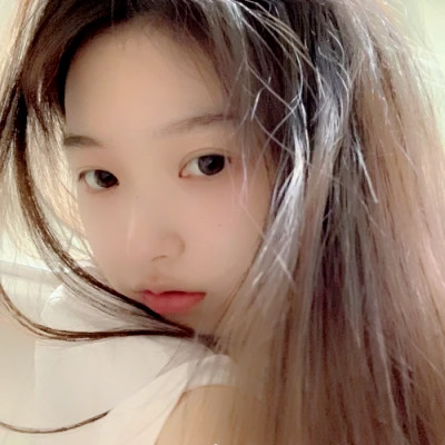 2025年女生头像潮流时尚图片