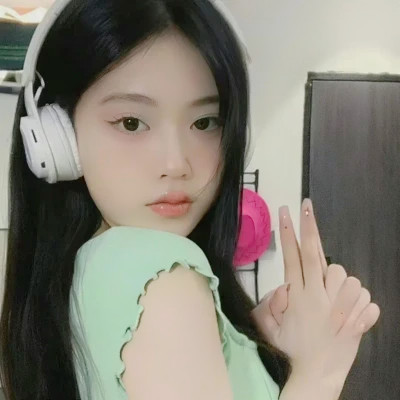 2025年女生头像潮流时尚图片