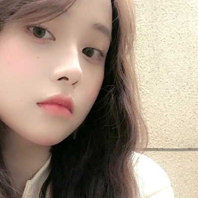2025年女生头像潮流时尚图片