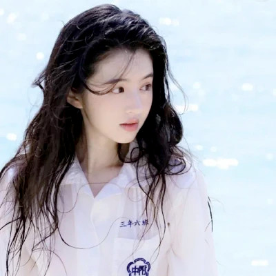 2025年流行真人女头图片