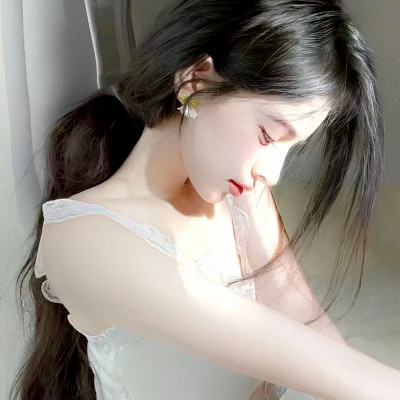 2025年流行真人女头图片