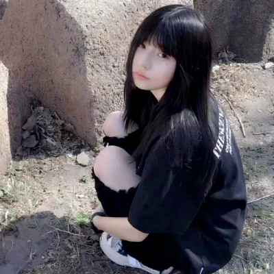 2025年流行真人女头图片