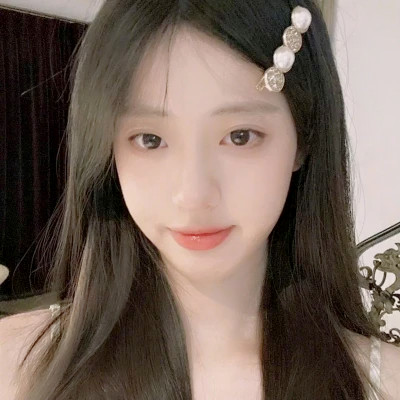 2025年最受欢迎的真人女头图片