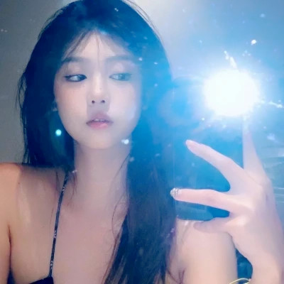 2025年最受欢迎的真人女头图片