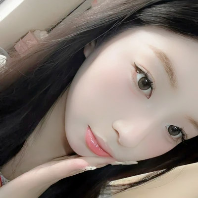2025年最受欢迎的真人女头图片