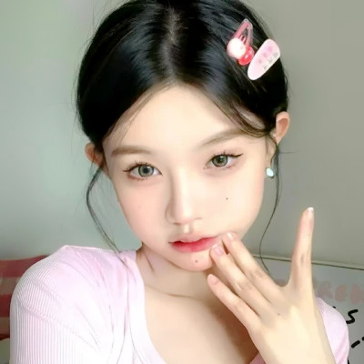 2025年最受欢迎的真人女头图片