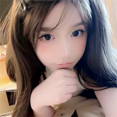 2025年最新女生真人头像图片