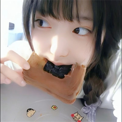2025年最新女生真人头像图片