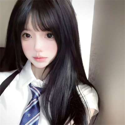 2025年最新女生真人头像图片