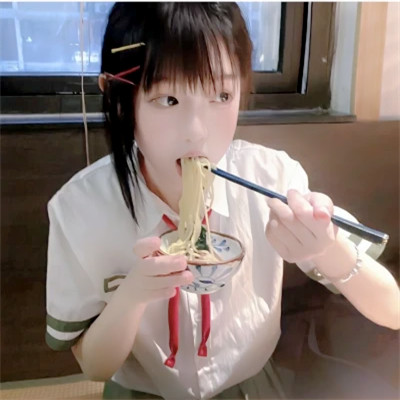 2025年最新女生真人头像图片