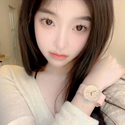 2025年最新女生真人头像图片