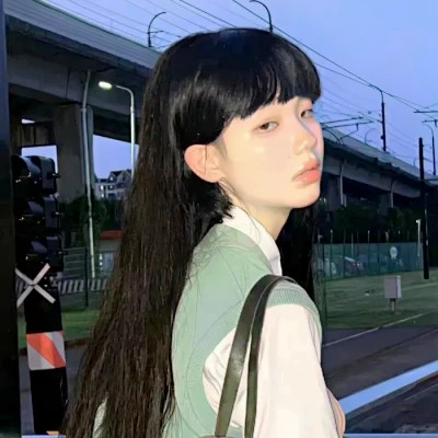高清2025年女生真人头像