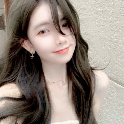 2025年女生真人头像下载