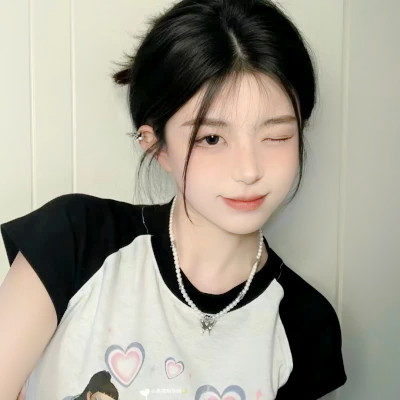 2025年女生真人头像下载