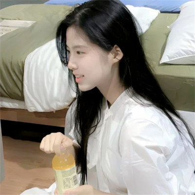 2025年女生真人头像