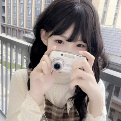 2025年女生真人头像