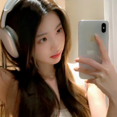 2025年女生真人头像