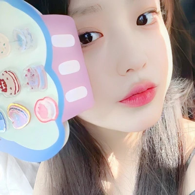 2025年女生真人头像