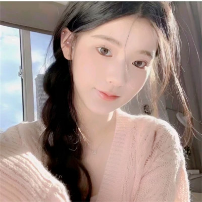 2025年女生真人头像