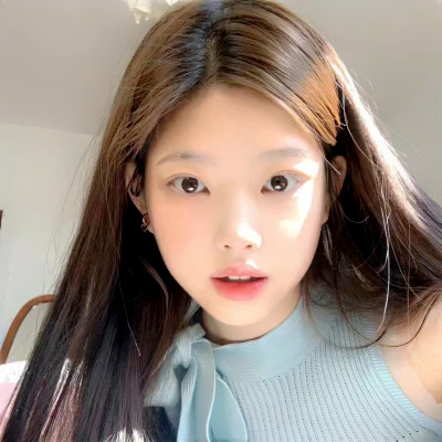 2025年女生真人头像