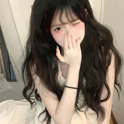 2025年最新女生微信头像图片