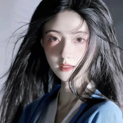 2025年最新女生微信头像图片