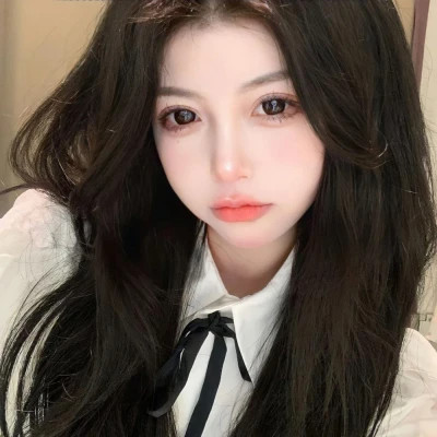 2025年最新女生微信头像图片