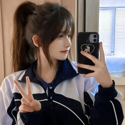 2025年最新女生微信真人头像图片