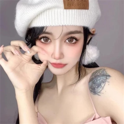 2025年最新女生微信真人头像图片