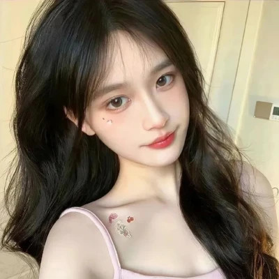 2025年最新女生微信真人头像图片